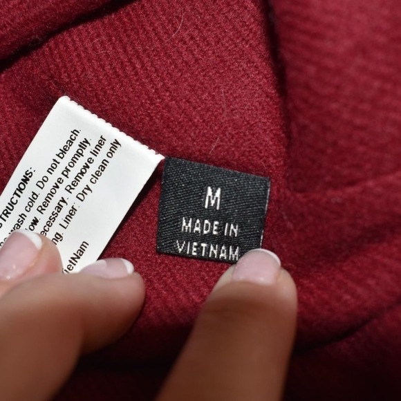 Gallery Merlot Removable Lining/Hood Utility Trench Coat - Picture 9 of 10